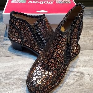 Alegria Hannah Ankle Boot